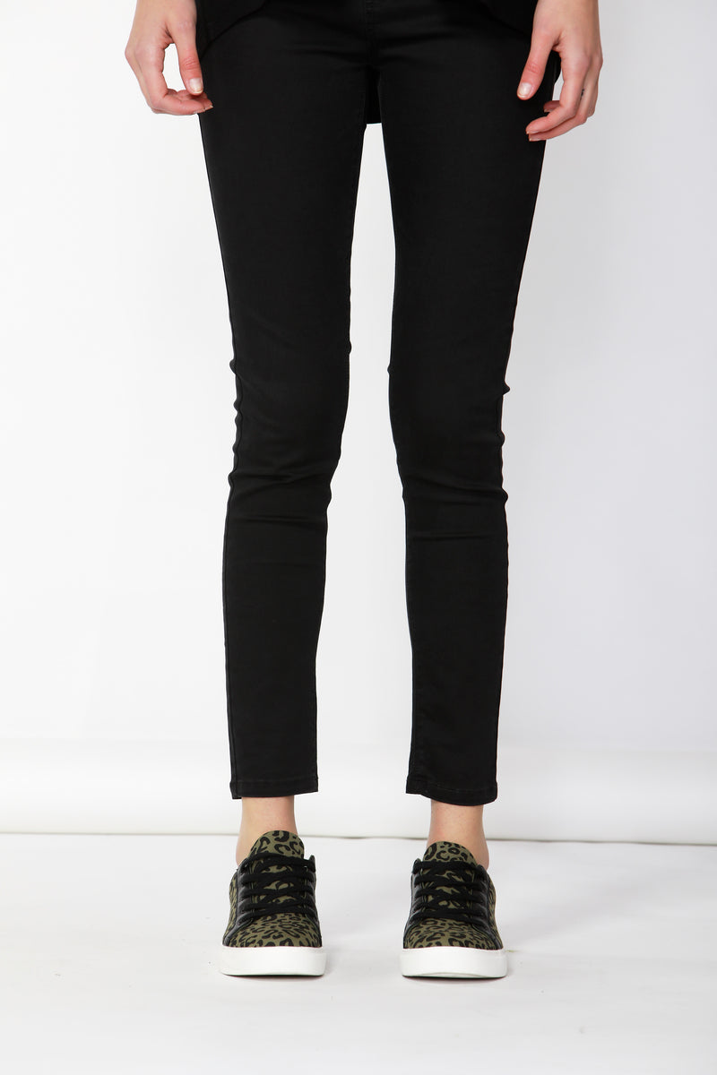 BETTY BASICS - LEOPARD EXPLORATION SNEAKER - KHAKI